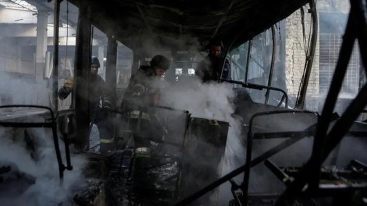 Ucrania: ataque de misiles y drones rusos dejan dos muertos, incluida una niña de nueve años