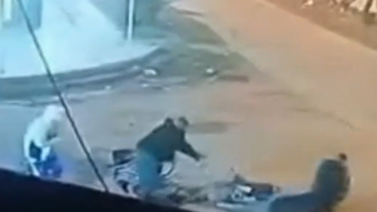 Crimen en José C. Paz: le dispararon a un policía en un robo y lo remataron en el piso