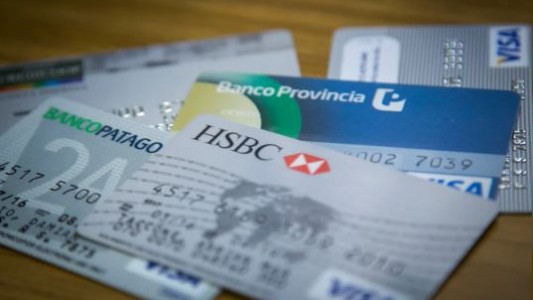 Récord de morosidad en tarjetas, préstamos y cheques: alerta del Banco Central por la cadena de pagos