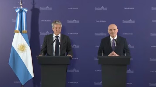 El Gobierno presentó el proyecto de ley para impulsar el uso de los dólares del colchón