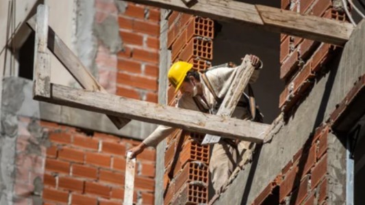 La venta de insumos para la construcción retrocedió un 12,1% mensual en mayo