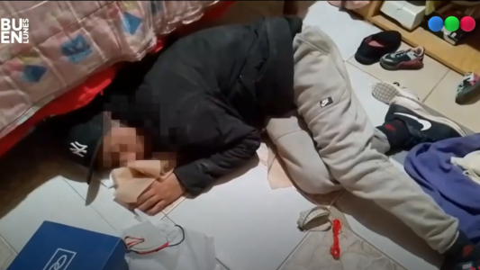 Video: entró a robar en una casa y se quedó dormido