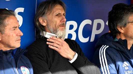 Gareca deja de ser el DT de Chile tras quedar fuera del Mundial de 2026