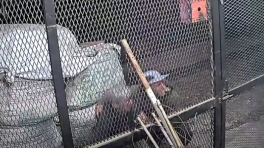 Policía se defendió en un robo: disparó 10 veces e hirió a un vecino