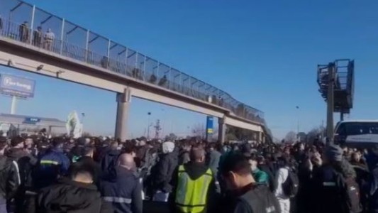 Cortaron accesos y marcharon a Tribunales en apoyo a Cristina Kirchner