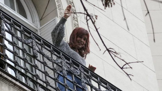Tras el acto en Plaza de Mayo, Cristina Kirchner volvió a publicar en redes sociales