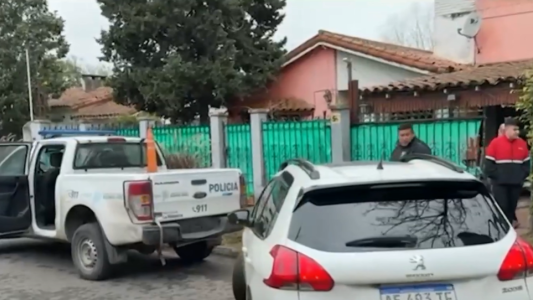 Asalto violento: robó un auto y lo dejó en la casa de su mamá