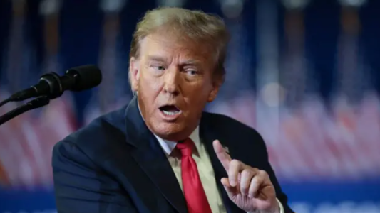 Trump, enojado por la violación del alto al fuego: "No lancen esas bombas"