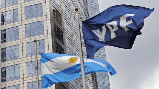 Las 10 claves del fallo que obliga a la Argentina a entregar el 51% de YPF