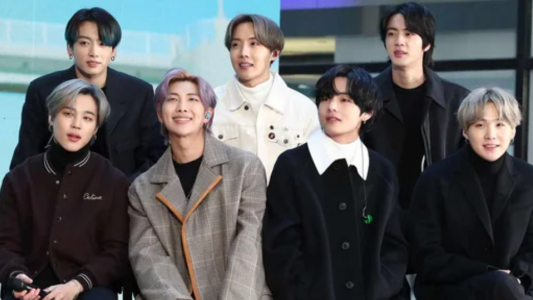 Los miembros del grupo  de K-pop BTS cumplieron el servicio militar y vuelven a los escenarios
