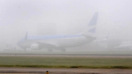 Vuelos demorados y desviados en Ezeiza como consecuencia de la niebla