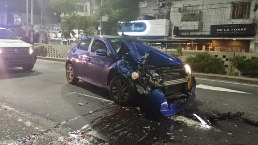 La camioneta del músico "el Polaco" protagonizó un accidente en Avellaneda