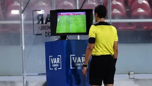 Conmebol anunció un nuevo cambio en el VAR para evitar las protestas de los jugadores