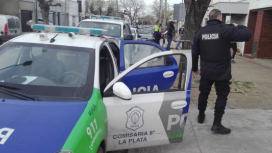 Un policía fue hallado muerto dentro de su auto en La Plata