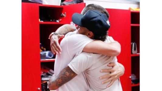La emotiva carta de despedida de Piqué a Neymar