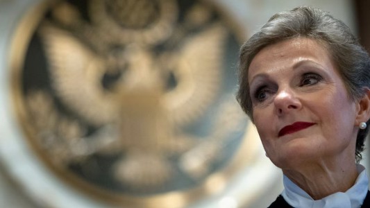 La jueza Preska le ordenó al país que entregue los chats y mails de Luis Caputo y Sergio Massa