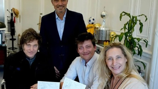 Karina Milei convocó a la primera reunión de la mesa de campaña con la asistencia de Santiago Caputo