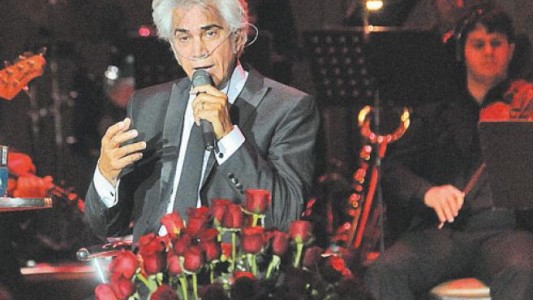 El "Puma" Rodríguez dio un recital en Colombia conectado un tubo de oxígeno