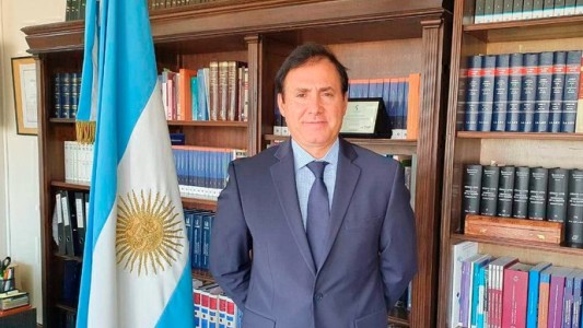 Carrió y la Coalición Cívica pidieron el juicio político del juez por "censurar" los audios de Karina Milei