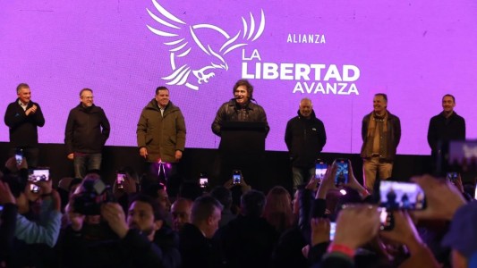 Milei tiene previsto asistir al búnker de campaña el domingo en Gonnet