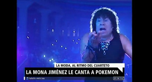 La Mona Jiménez le cantan a pokemon