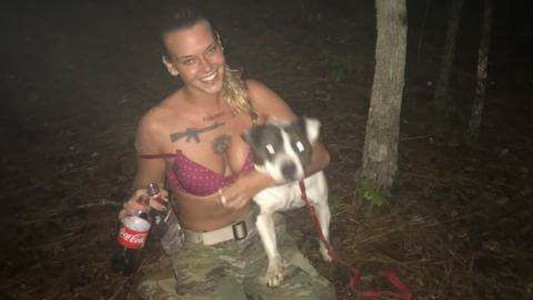 Una veterana de guerra mata a tiros a su perro mientras su novio la graba