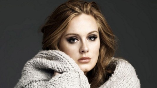 Adele le dedicó un concierto a Brad Pitt y Angelina Jolie