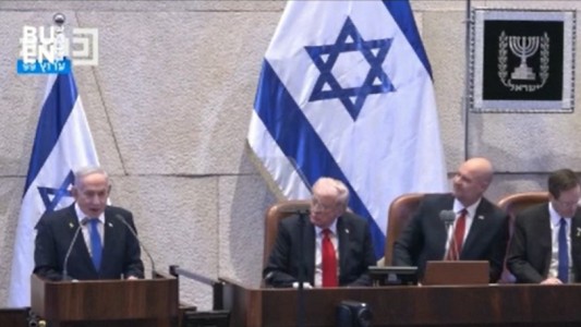 Trump fue ovacionado en el Parlamento de Israel tras el acuerdo de paz en Gaza