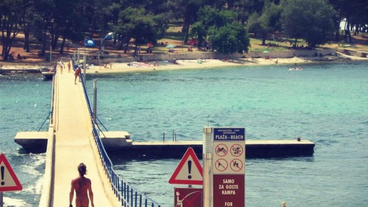 La increíble ciudad nudista en la que se puede tener sexo en la calle