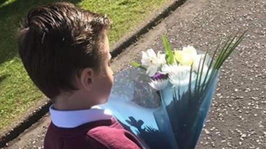 La tierna lección de una madre a su hijo de 6 años que había tratado mal a una compañera