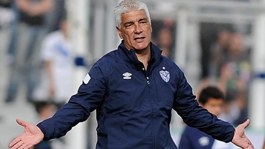 De Felippe explicó la razón de su renuncia: "Me voy porque un estúpido me escupió en la cancha"