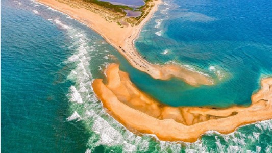 La misteriosa isla que emergió del mar en el Triángulo de las Bermudas