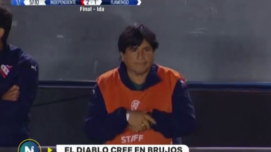 El Diablo cree en brujos