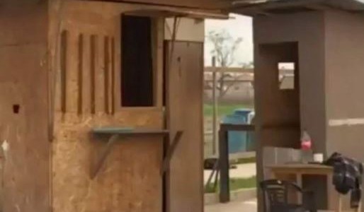 Sorpresa: fueron a reclamar al sereno por la seguridad y encontraron un muñeco