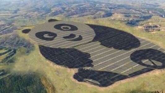 China construyó una planta solar gigante con forma de panda