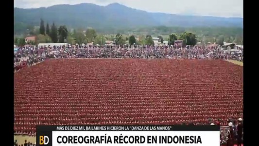 Más de 10 mil personas, en una coreografía récord