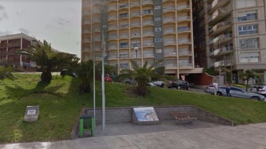 Insólito: Asegura que es el dueño de una plazoleta y reclama que se la devuelvan