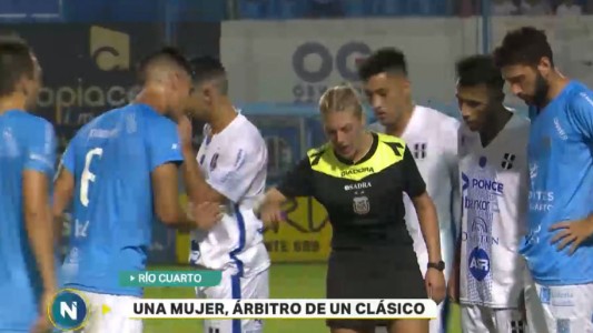 Una mujer, árbitro en un clásico