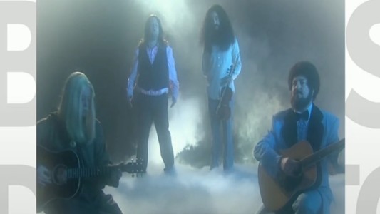 Así es la nueva versión de "Dust in the win"