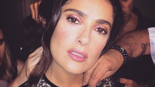Salma Hayek se sumó a la moda "sin maquillaje"