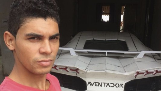 El mecánico brasileño que convirtió su Fiat Uno en una Lamborghini