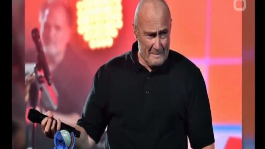 Internaron a Phill Collins tras caerse y golpearse la cabeza