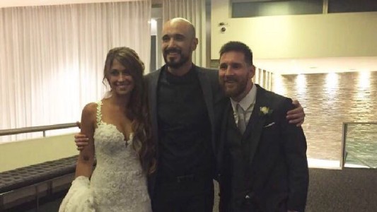 La GRAN sorpresa de Messi: el video del emotivo llanto de Antonela mientras cantaba Abel Pintos