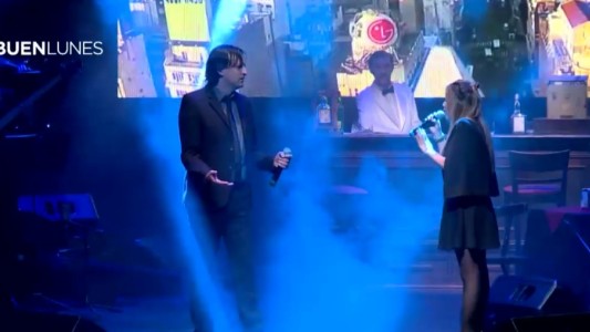 Karina cantó tangos con Jorge Vázquez