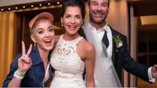 Katy Perry se coló en un casamiento