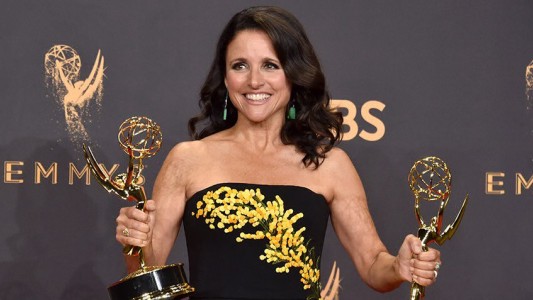 "Hey cáncer, ¡que te jodan!": mensaje de la actriz Julia Louis-Dreyfus tras su operación