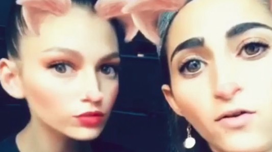 Nairobi y Tokio, a los besos en Instagram