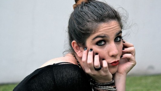 La foto de Juana Repetto amamantando a su hijo mientras entrena que generó un debate en las redes