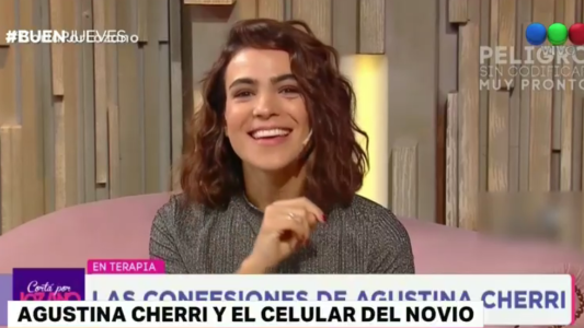 Agustina Cherri confesó si le revisa el celular a su novio