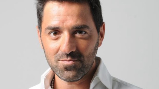 Mariano Iúdica pidió disculpas tras el polémico beso a Pía Shaw